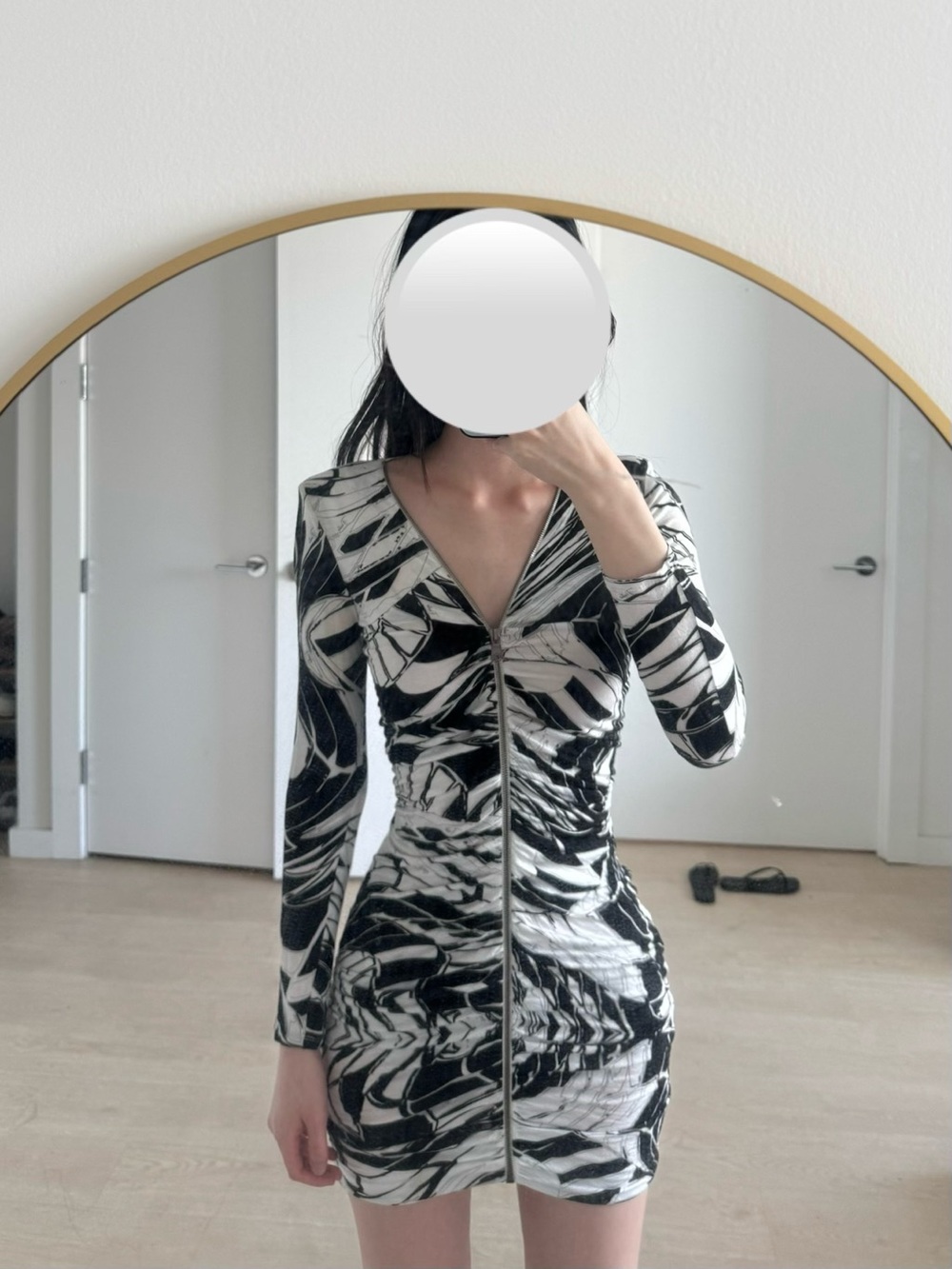 Emilio Pucci Black and White Ruched Long-Sleeve Twist Dress